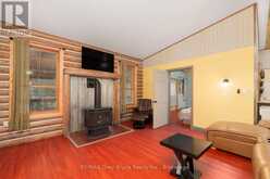 13 & 17 ZORRA DRIVE | Tobermory Ontario | Slide Image Eleven