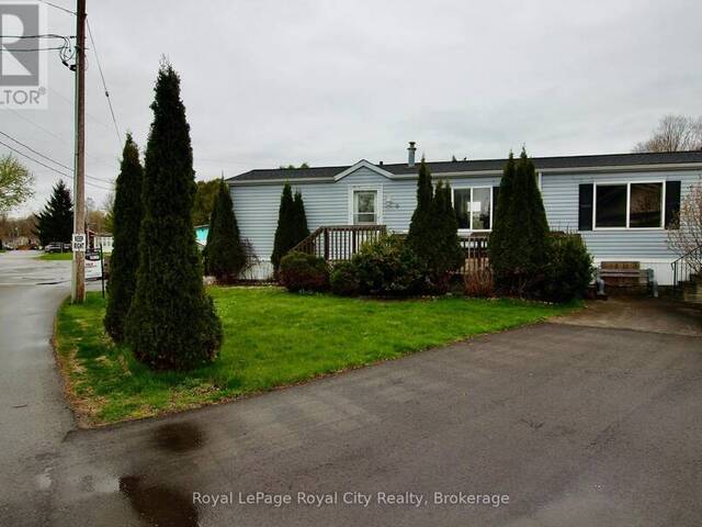6 OLYMPIA AVENUE Puslinch Ontario, N0B 2J0 - 2 Bedrooms Home For Sale