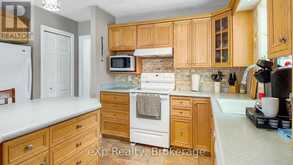 487 LAKE ROSALIND RD 4 | Hanover Ontario | Slide Image Eight