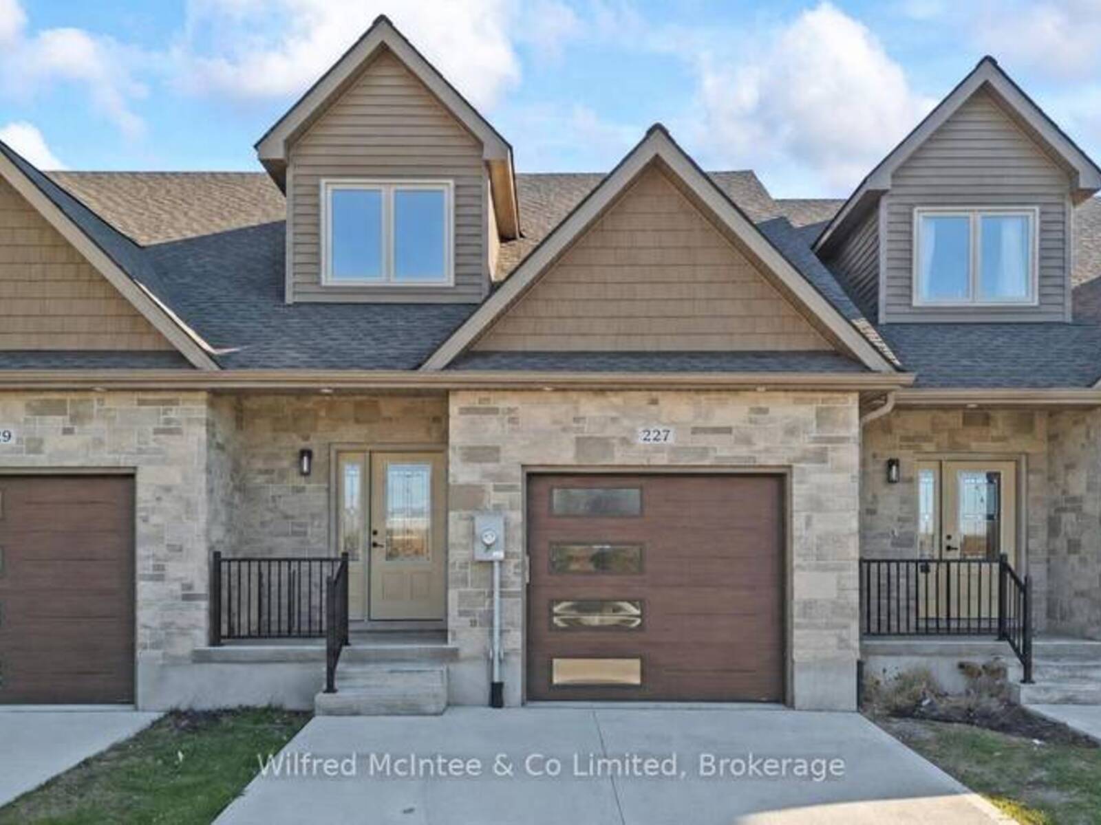 227 SAUGEEN STREET, Southampton, Ontario N0H 2L0