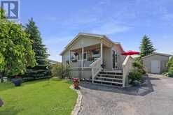 53 CREEKSIDE CIRCLE | Kawartha Lakes Ontario | Slide Image Three