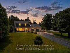 35 PINE TREE DRIVE South Bruce Peninsula Ontario, N0H 1P0