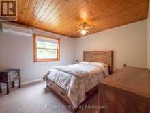 4018 ISLAND 980 / DEER ISLAND | Honey Harbour Ontario | Slide Image Seventeen