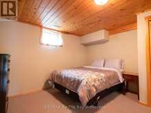 4018 ISLAND 980 / DEER ISLAND | Honey Harbour Ontario | Slide Image Twenty