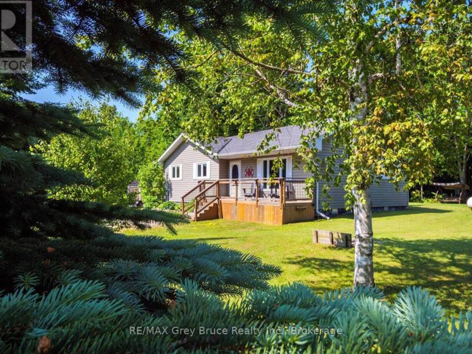 32 SUGARBUSH ROAD, Georgian Bluffs, Ontario N0H 2T0