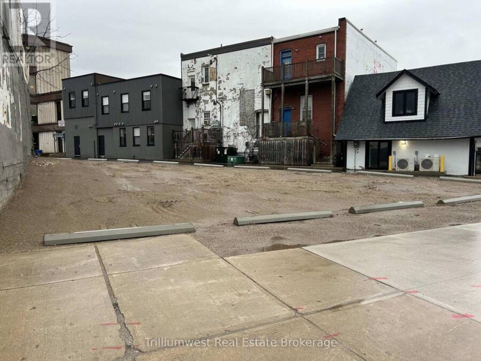 20-28 ERIE STREET, Stratford, Ontario N5A 2M4