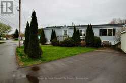6 OLYMPIA AVENUE | Puslinch Ontario | Slide Image Six