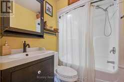 32 HOLLY TRAIL | Cambridge Ontario | Slide Image Thirty