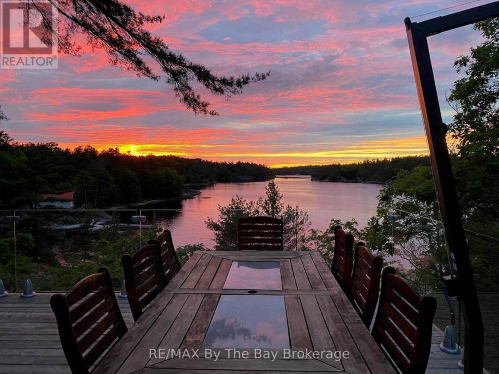 3688 IS 1810, BONE IS, Honey Harbour, Ontario P0E 1E0