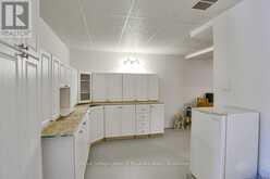 2411 HWY. 118 E. HIGHWAY | Bracebridge Ontario | Slide Image Thirty-two