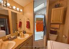 36 BEACON LN - 77719 BLUEWATER HIGHWAY | Bayfield Ontario | Slide Image Eight