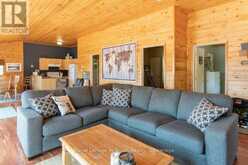 2974 ISLAND 1040 | Honey Harbour Ontario | Slide Image Five