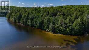 1440-6 WEST OXBOW LAKE ROAD | Huntsville Ontario | Slide Image Ten