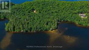 1440-6 WEST OXBOW LAKE ROAD | Huntsville Ontario | Slide Image Six