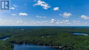 1440-5 WEST OXBOW LAKE ROAD | Huntsville Ontario | Slide Image Five