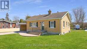 408 MCNAB STREET | Walkerton Ontario | Slide Image Three