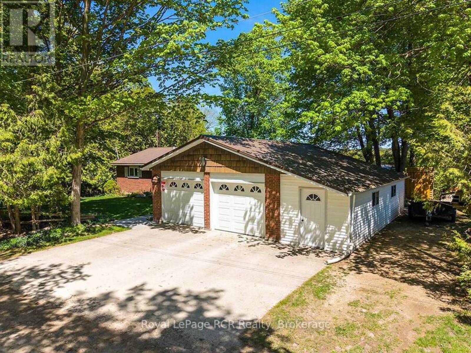 120 MCCULLOUGH LAKE DRIVE, Chatsworth, Ontario N0H 2V0