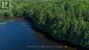 4 STONE GATE LANE | Bracebridge Ontario | Slide Image Five