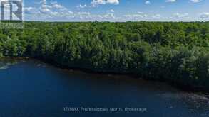 4 STONE GATE LANE | Bracebridge Ontario | Slide Image Six