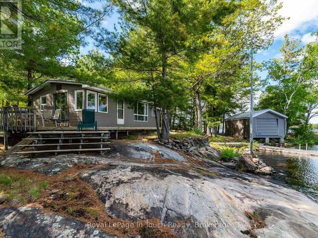 1916 SIX MILE LAKE SHORE ISLAND Port Severn Ontario, L0K 1S0 - 3 Bedrooms Waterfront Home For sale