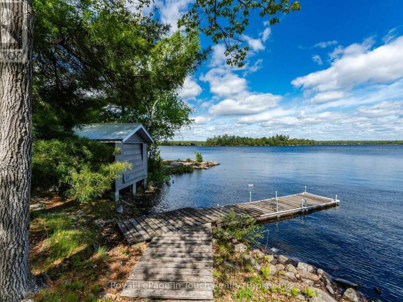 1916 SIX MILE LAKE SHORE ISLAND, Port Severn, Ontario L0K 1S0