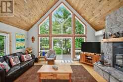 390 ISLAND 360 ISLAND | Port Severn Ontario | Slide Image Twenty
