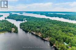390 ISLAND 360 ISLAND | Port Severn Ontario | Slide Image Seven