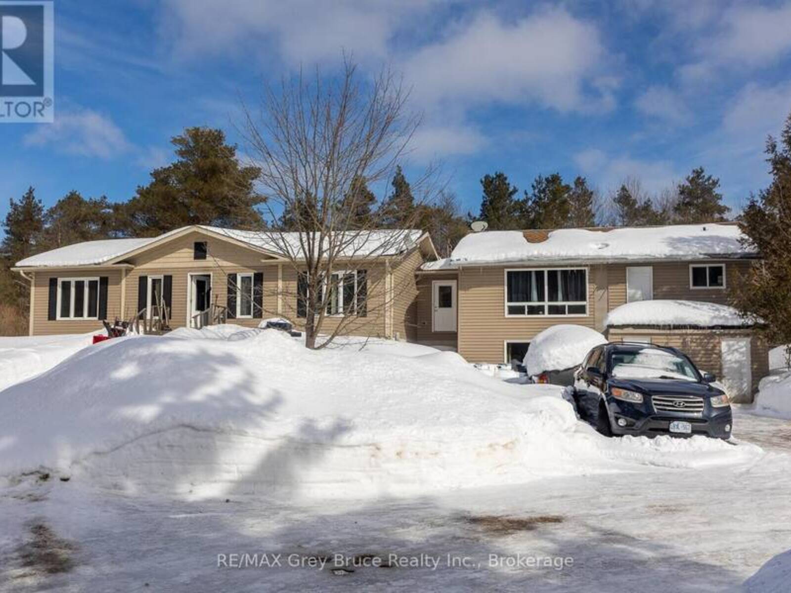 260 SPRING CREEK ROAD, South Bruce Peninsula, Ontario N0H 1P0