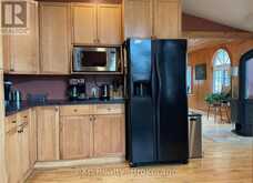 19 VALLEY DRIVE | Parry Sound Ontario | Slide Image Three