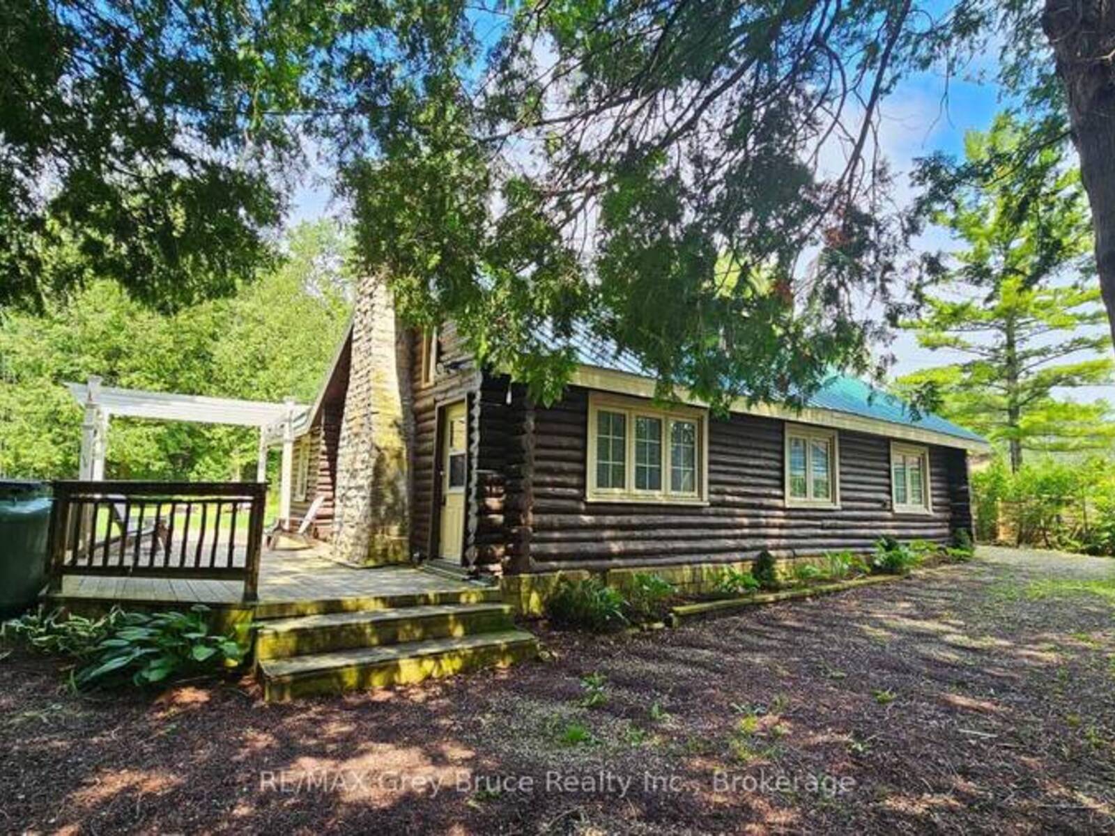 18 STOKES RIVER ROAD, Northern Bruce Peninsula, Ontario N0H 2M0