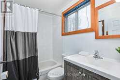 141 KANDAHAR LANE | The Blue Mountains Ontario | Slide Image Fifteen