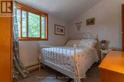 3098 ISLAND 1040 | Honey Harbour Ontario | Slide Image Eleven