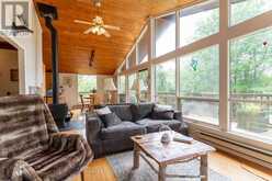 3098 ISLAND 1040 | Honey Harbour Ontario | Slide Image Eight