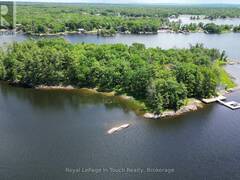 2 ISLAND 880 Port Severn Ontario, L0K 1S0