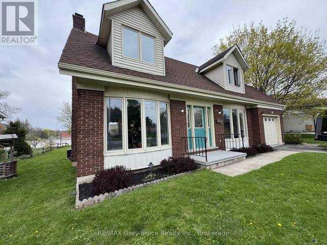 235 5TH AVENUE Hanover Ontario, N4N 2C3 - 4 Bedrooms Home For Sale