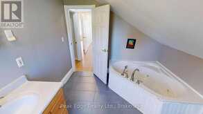 473 CAMPBELL STREET | Lucknow Ontario | Slide Image Nineteen