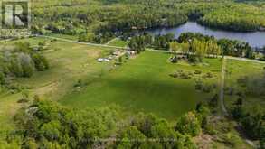 13 LAKESIDE DRIVE | McKellar Ontario | Slide Image Six