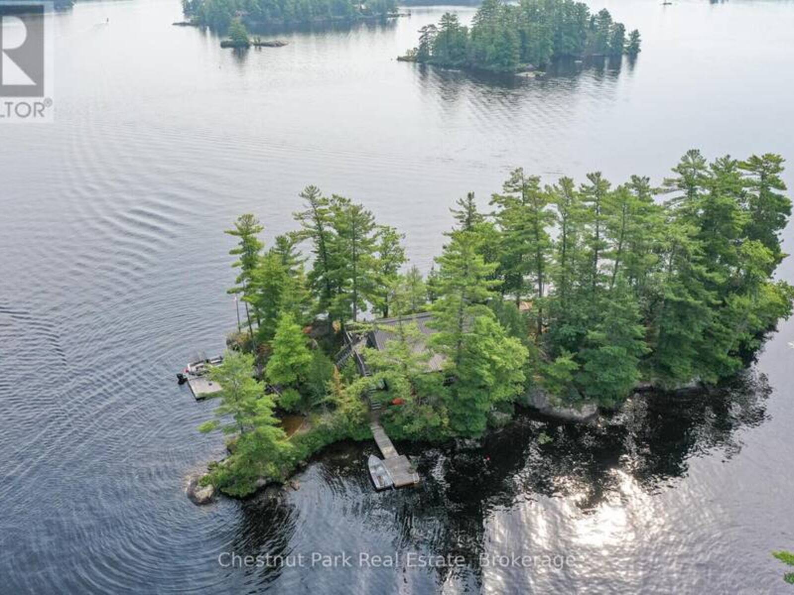 ROSE ISLAND KAHSHE LAKE, Gravenhurst, Ontario P0B 1G0