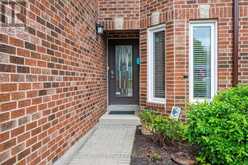 21 MARILYN DRIVE | Guelph Ontario | Slide Image Three