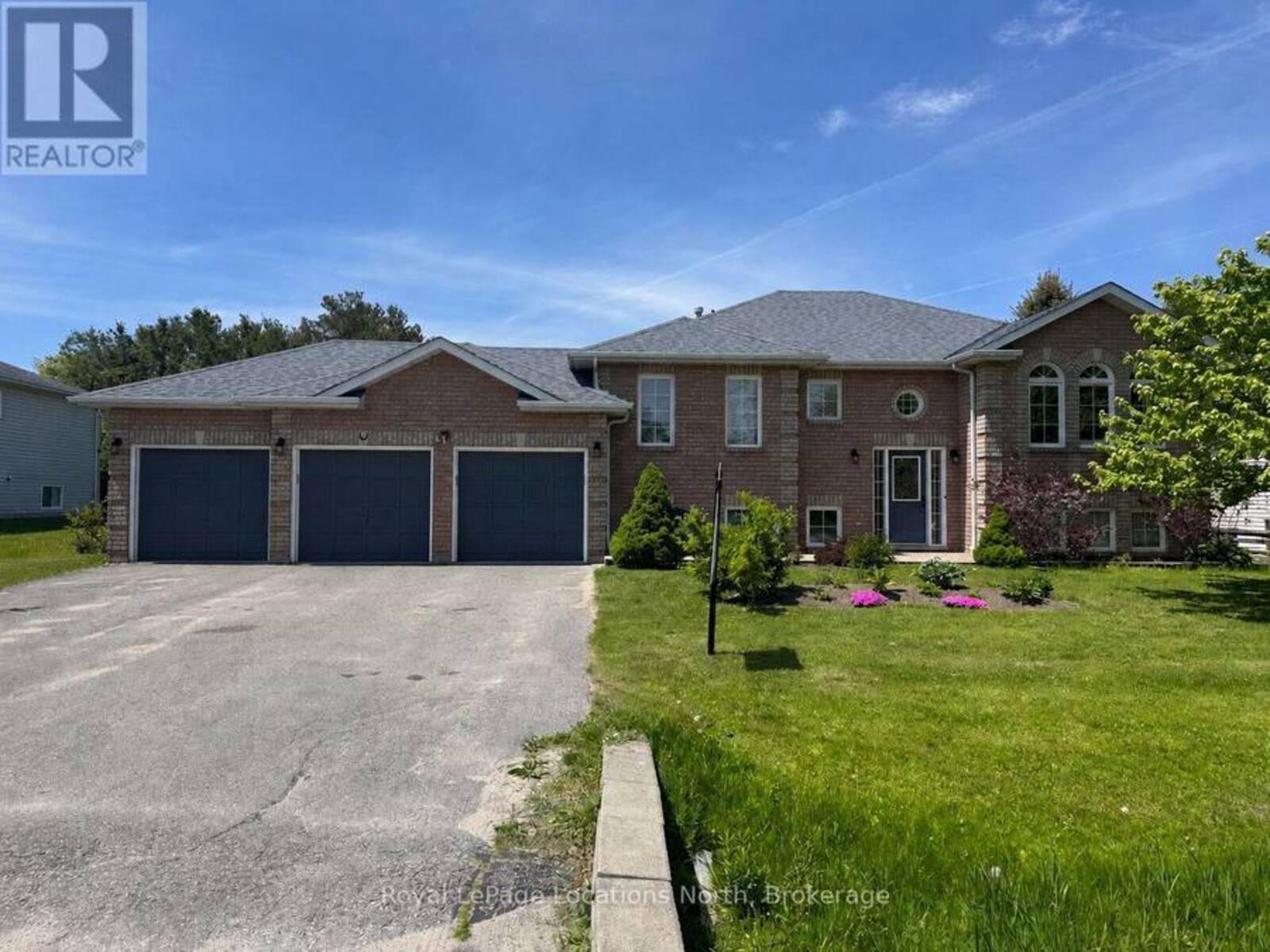 58 LAMONT CREEK DRIVE, Wasaga Beach, Ontario L9Z 1J9