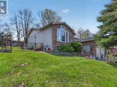 33 ANDERSON CRESCENT Tay Ontario, L0K 2A0