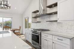 1111 LAKESHORE DRIVE | Gravenhurst Ontario | Slide Image Eleven