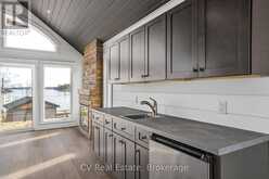 1111 LAKESHORE DRIVE | Gravenhurst Ontario | Slide Image Twenty-eight