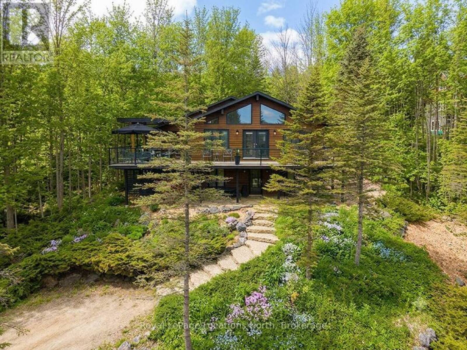 112 AMIK COURT, Grey Highlands, Ontario N0C 1G0