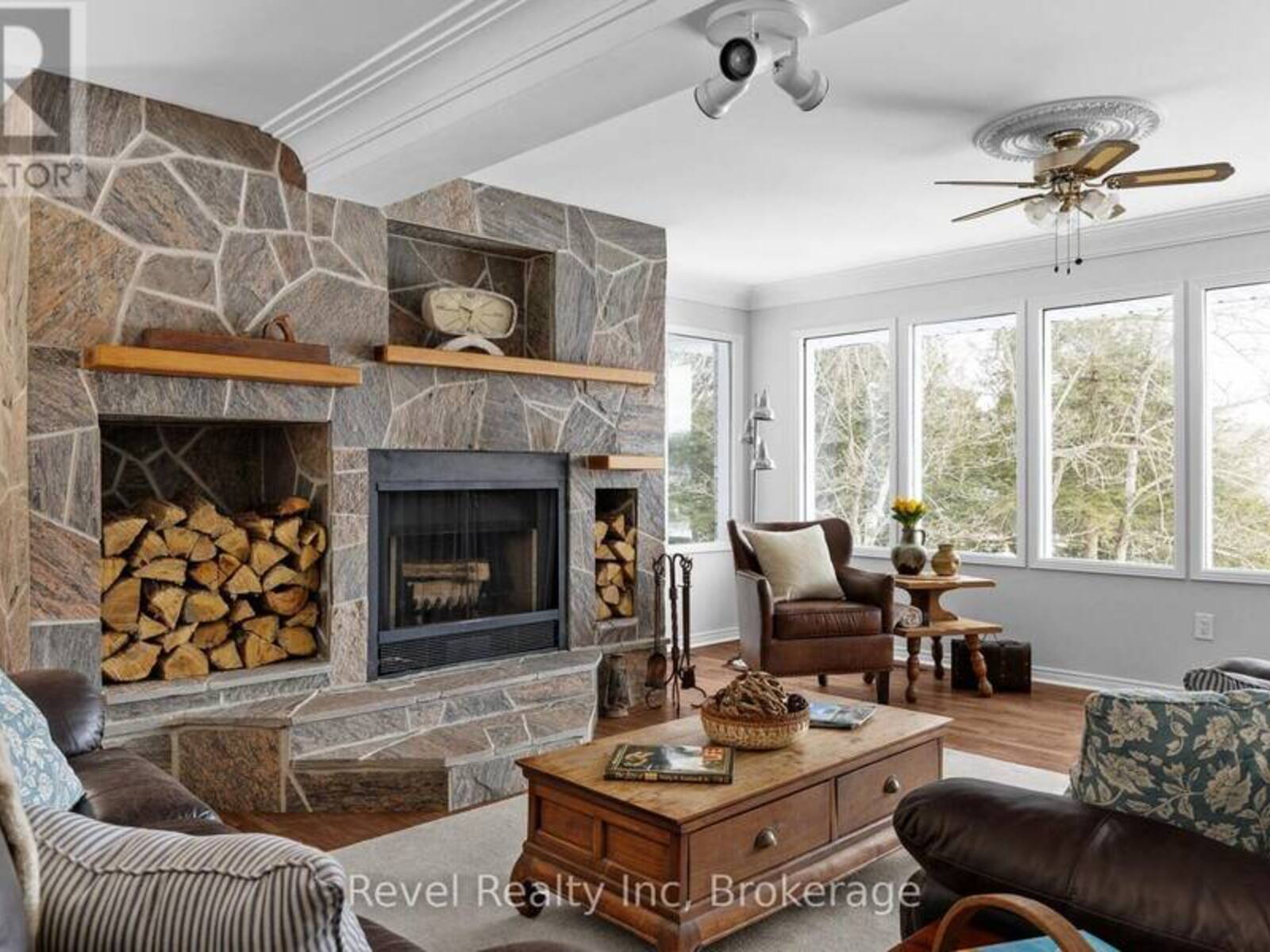 75 SILVER POINT DRIVE, Seguin, Ontario P2A 2W8