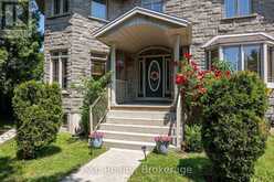 910 26TH STREET E | Owen Sound Ontario | Slide Image Two