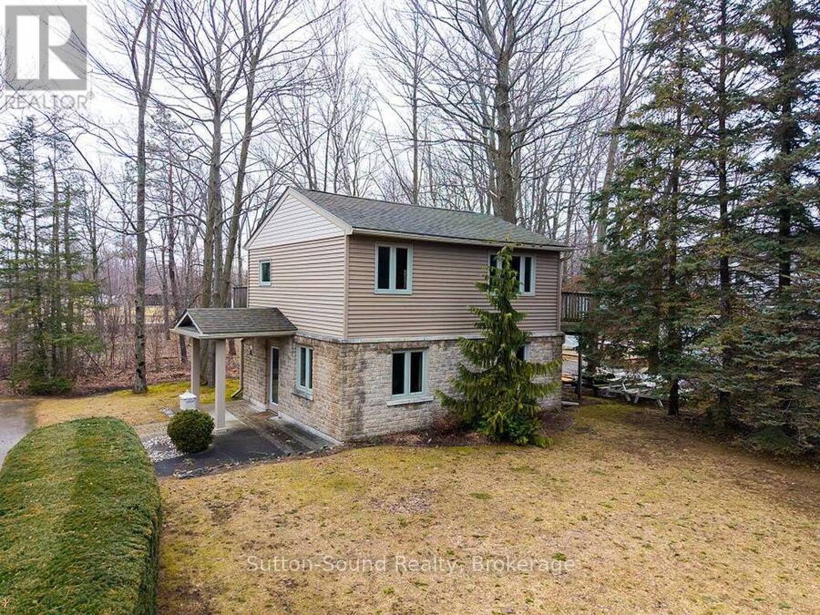 660 MAIN STREET, Georgian Bluffs, Ontario N0H 2T0