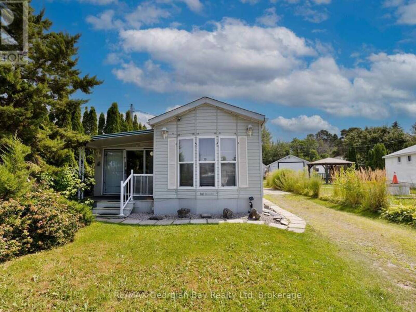 30 - 10 WINFIELD DRIVE, Tay, Ontario L0K 2A0