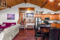 5 SEVERN RIVER 406 | Coldwater Ontario | Slide Image Eleven