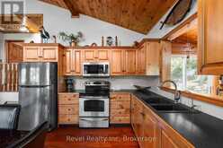 5 SEVERN RIVER 406 | Coldwater Ontario | Slide Image Seven